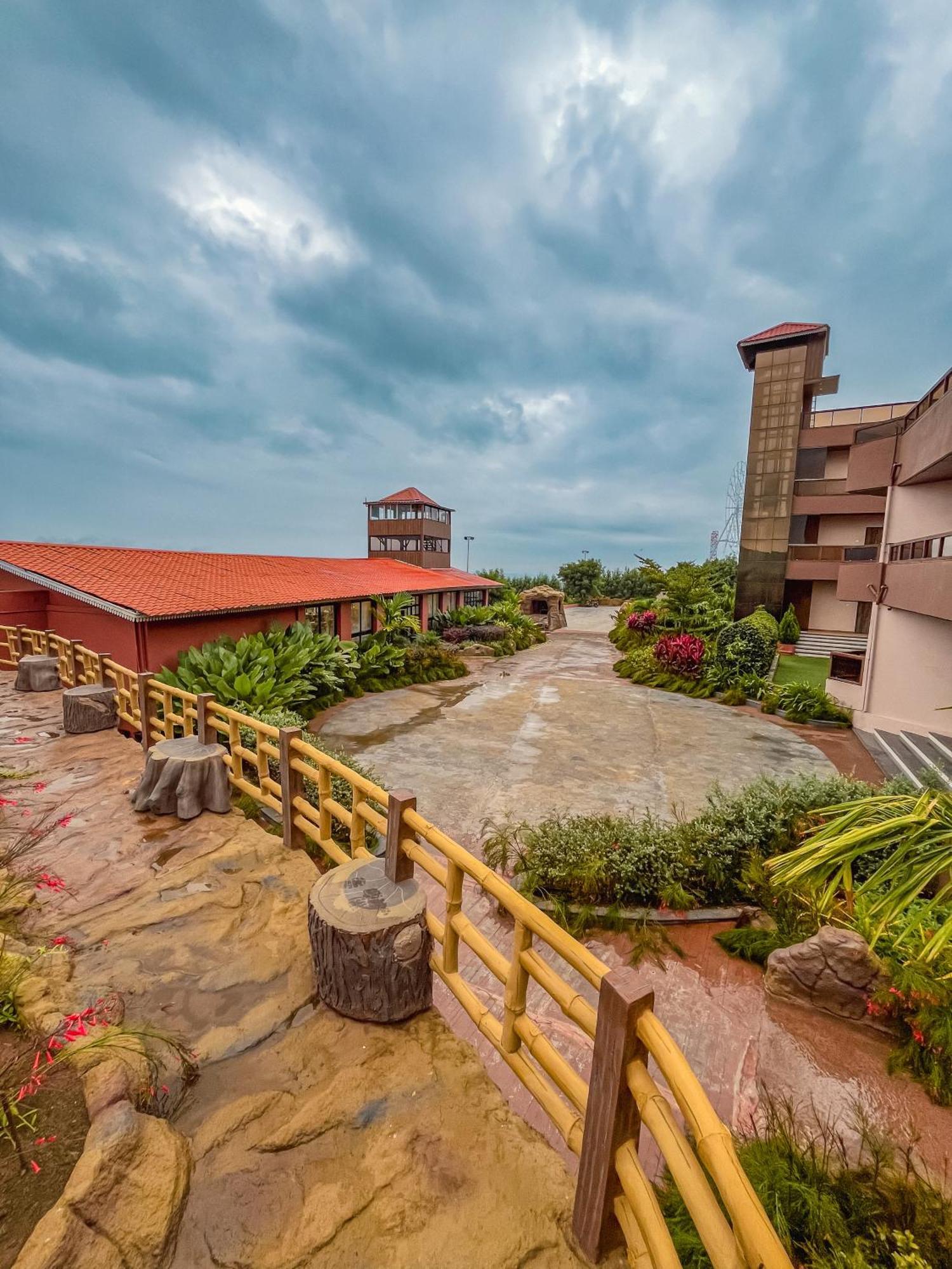 Regenta Bharti Amusement & Adventure Resort Pune, Urulikanchan Uruli Kanchan Exterior photo